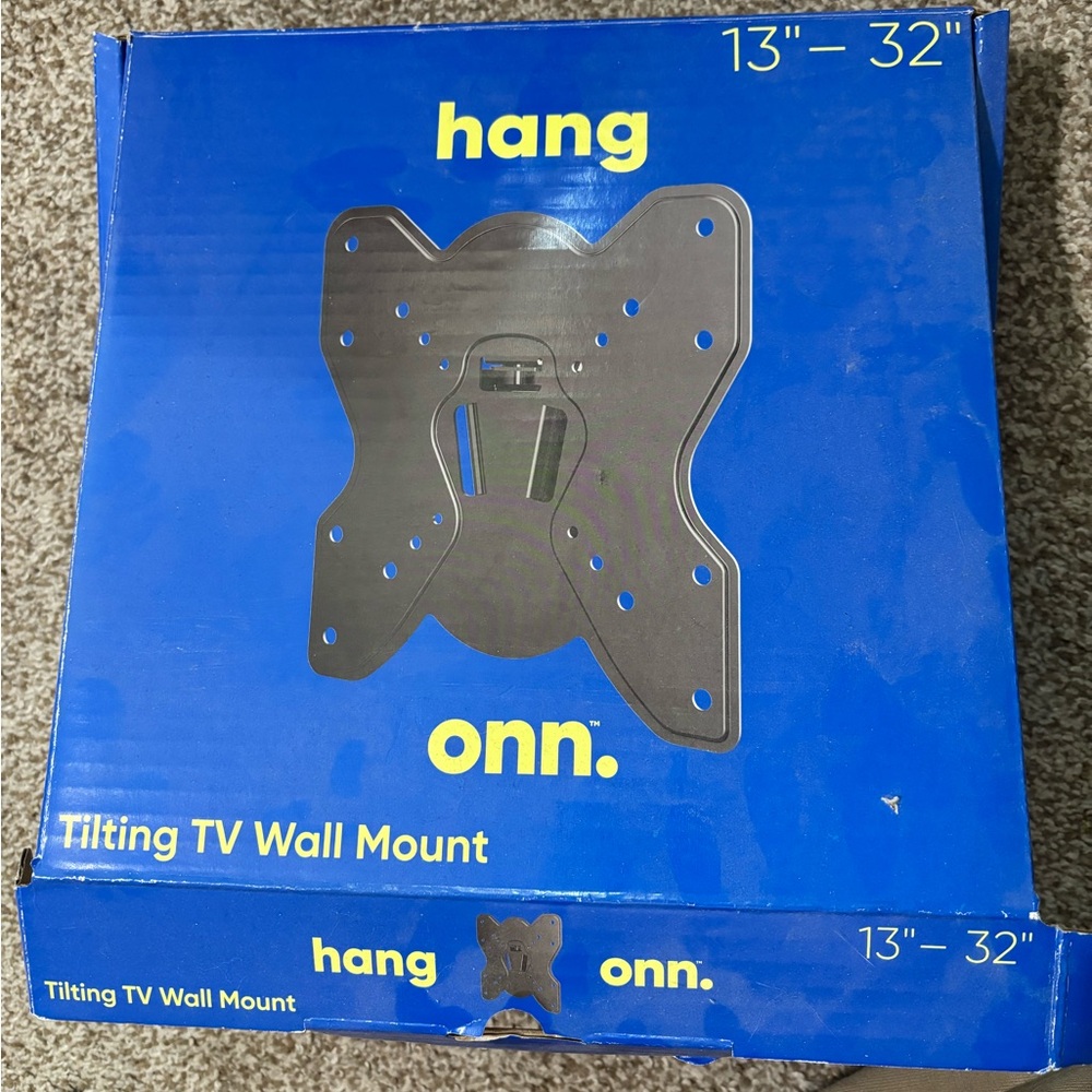 13”-32” Onn tilting tv mount